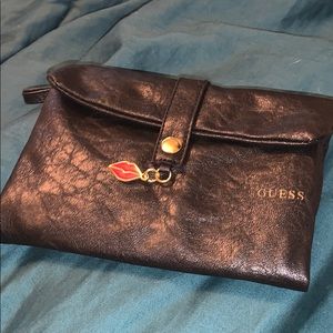 Guess makeup/makeup brush bag